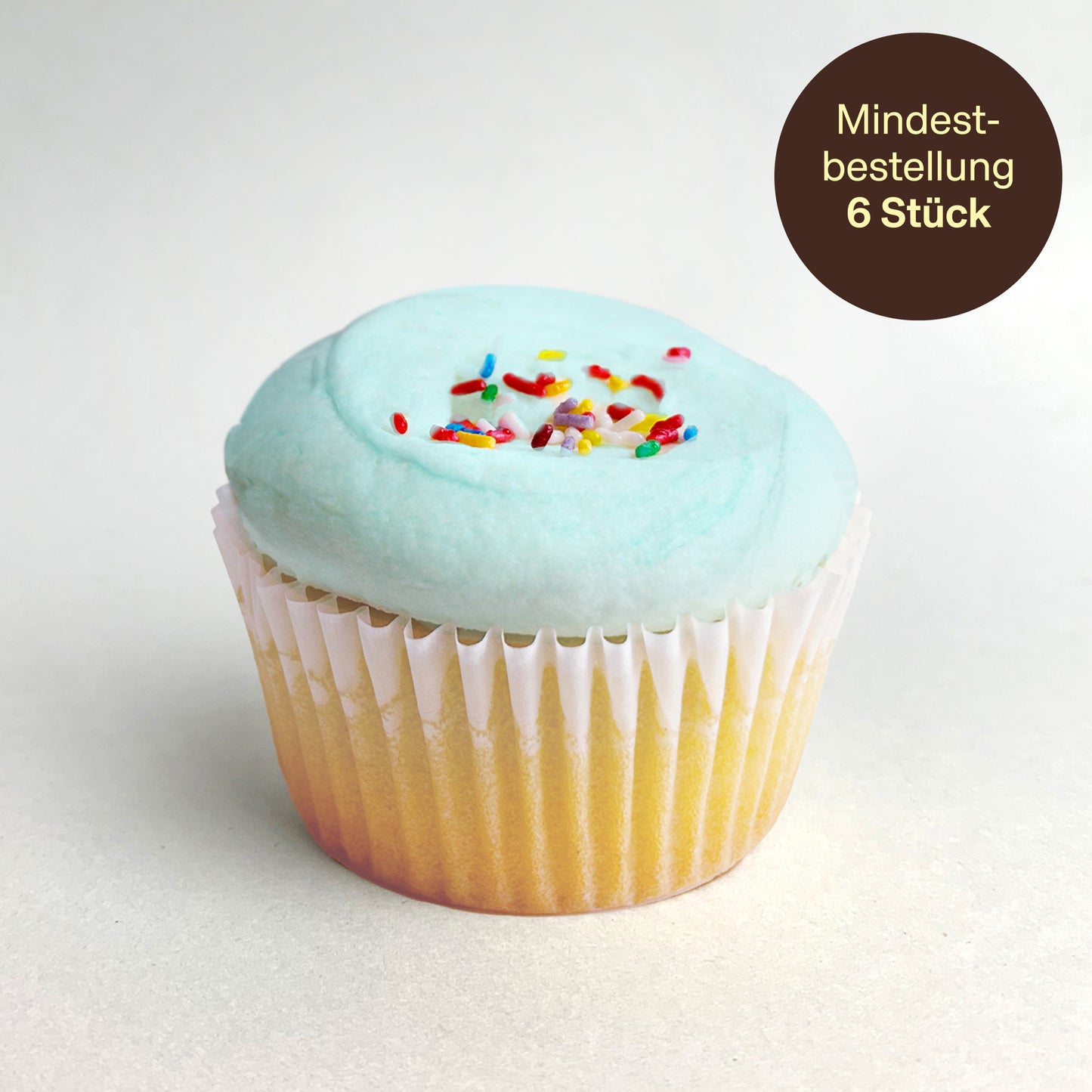 Party-Sprinkles Cupcake Blau
